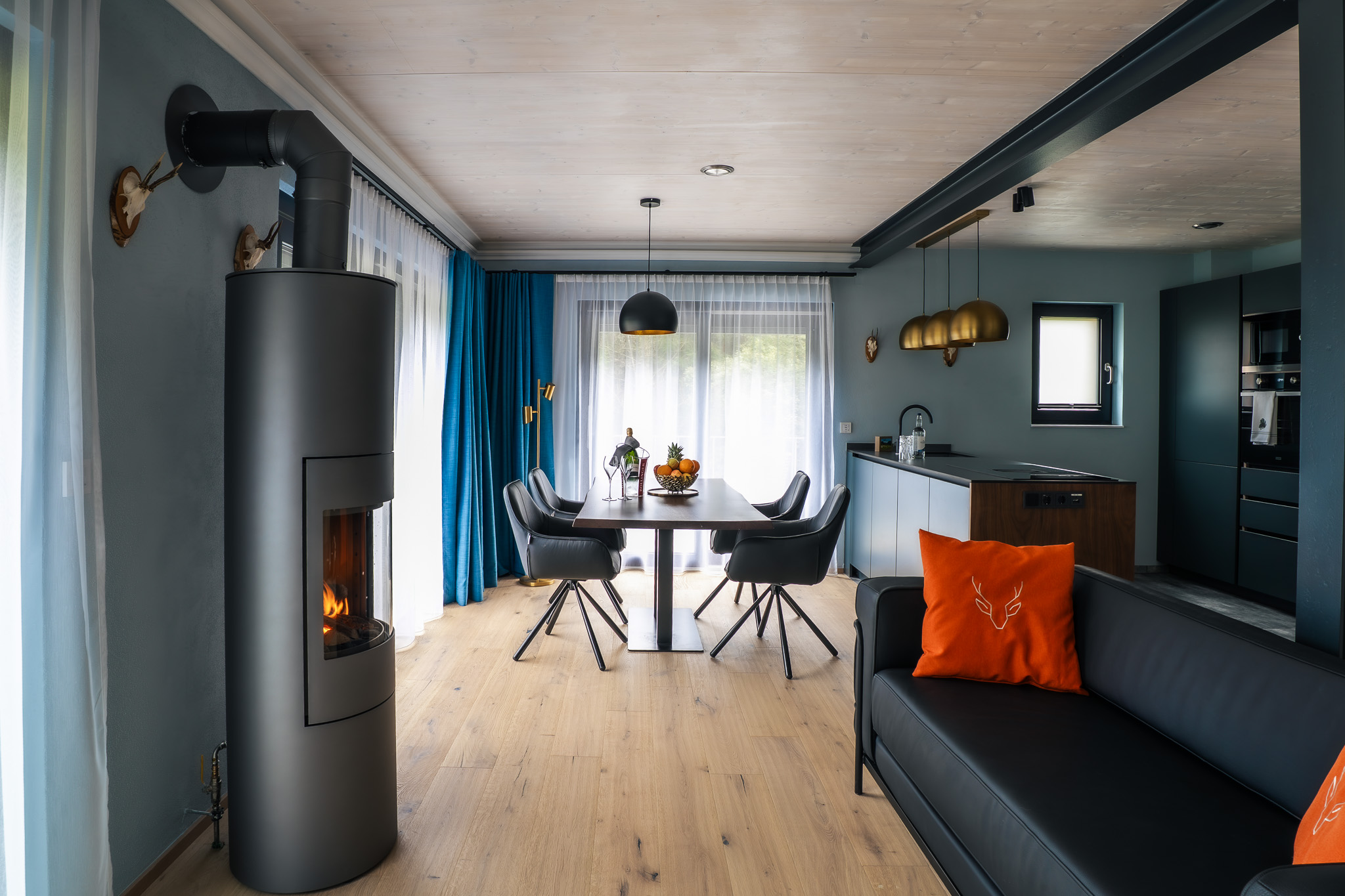 Chalet Living Area Groups