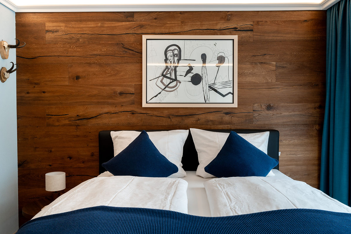 Allgaeuer Bergwald Chalets Betten Kunst