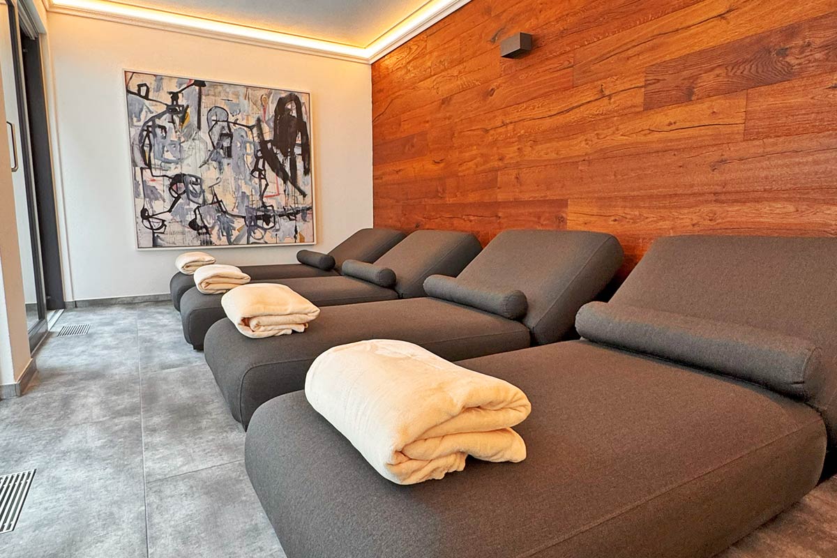 Allgaeuer Bergwald Chalets Relax Wellness Liegen Ruhe