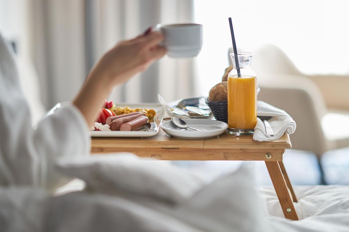 Allgaeuer Bergwald Chalets Kulinarik Fruehstueck Im Bett